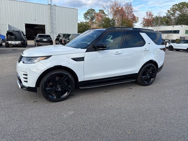 2025 Land Rover Discovery Dynamic SE