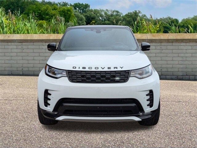 2025 Land Rover Discovery Dynamic SE