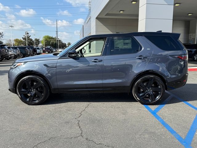 2025 Land Rover Discovery Metropolitan Edition