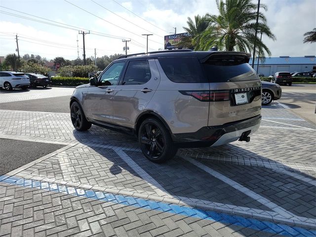 2025 Land Rover Discovery Metropolitan Edition