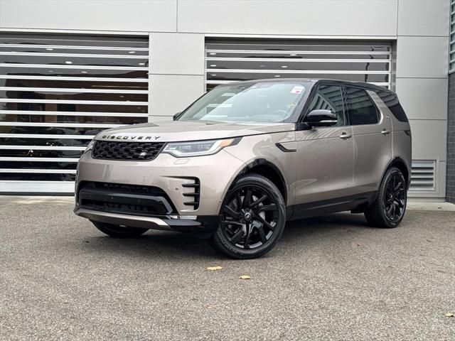 2025 Land Rover Discovery Dynamic SE