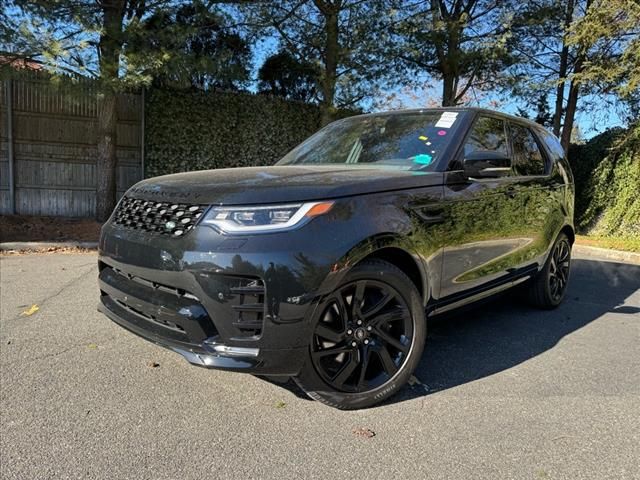 2025 Land Rover Discovery Dynamic SE