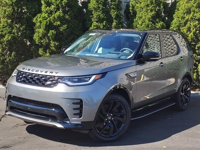 2025 Land Rover Discovery Dynamic SE