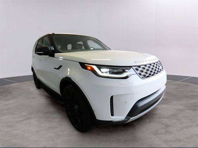 2025 Land Rover Discovery S