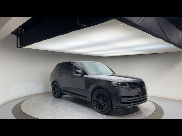 2025 Land Rover Range Rover SE