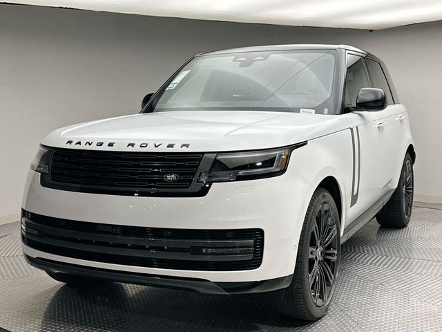 2025 Land Rover Range Rover SE