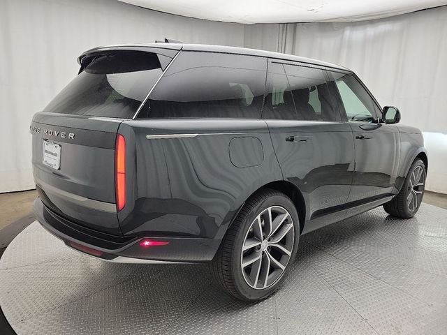 2025 Land Rover Range Rover SE