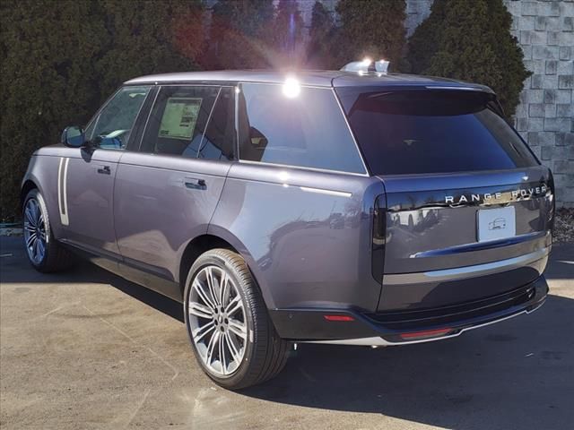 2025 Land Rover Range Rover SE