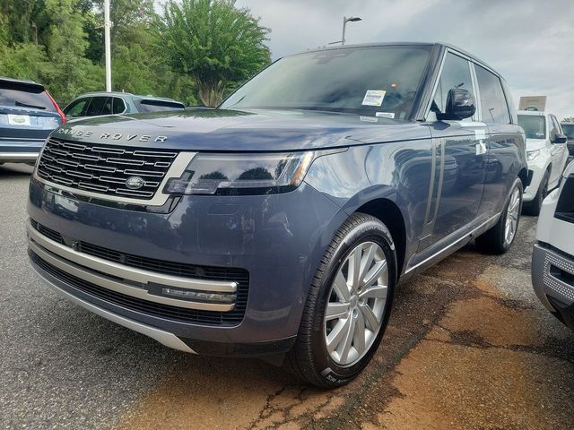 2025 Land Rover Range Rover SE