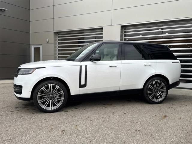 2025 Land Rover Range Rover SE