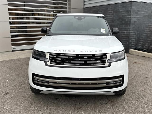 2025 Land Rover Range Rover SE