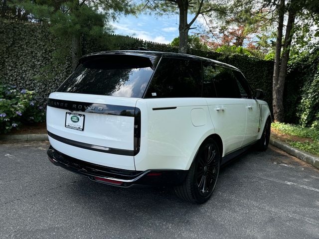 2025 Land Rover Range Rover SE