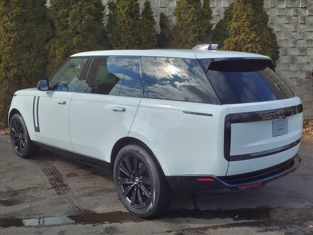 2025 Land Rover Range Rover SE