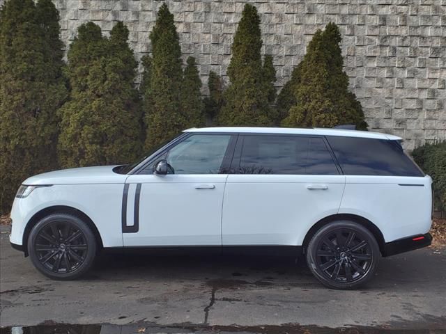 2025 Land Rover Range Rover SE