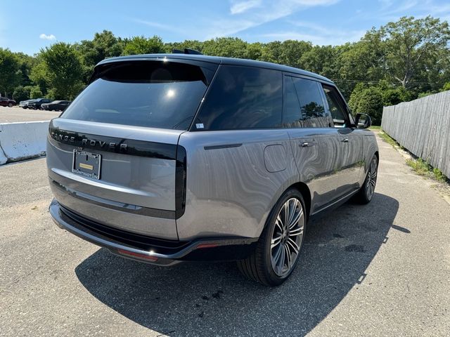 2025 Land Rover Range Rover SE