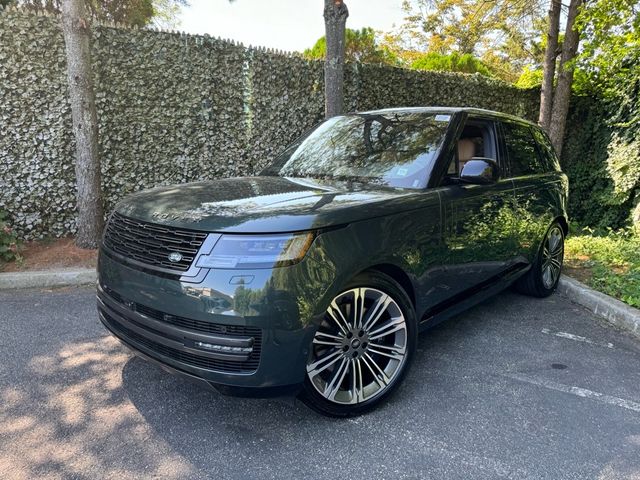 2025 Land Rover Range Rover SE