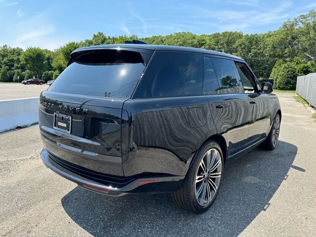 2025 Land Rover Range Rover SE