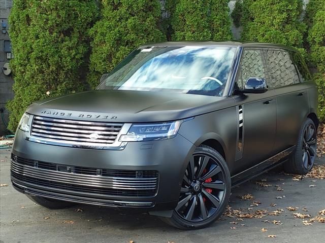 2025 Land Rover Range Rover SV