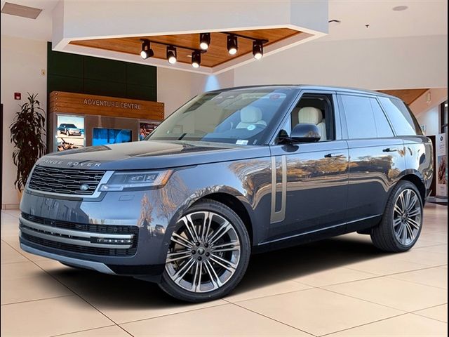 2025 Land Rover Range Rover SE