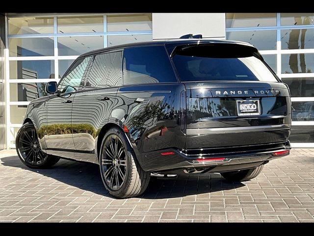 2025 Land Rover Range Rover SE