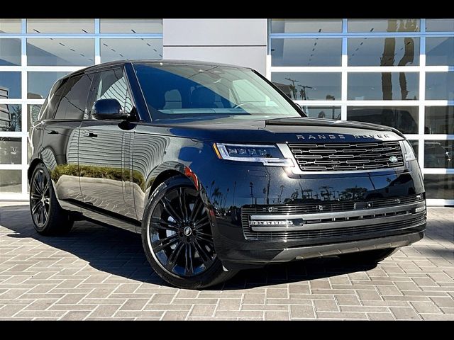 2025 Land Rover Range Rover SE