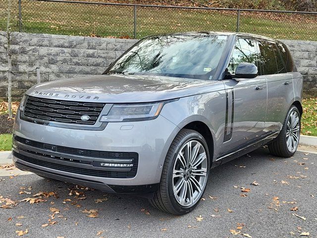 2025 Land Rover Range Rover SE