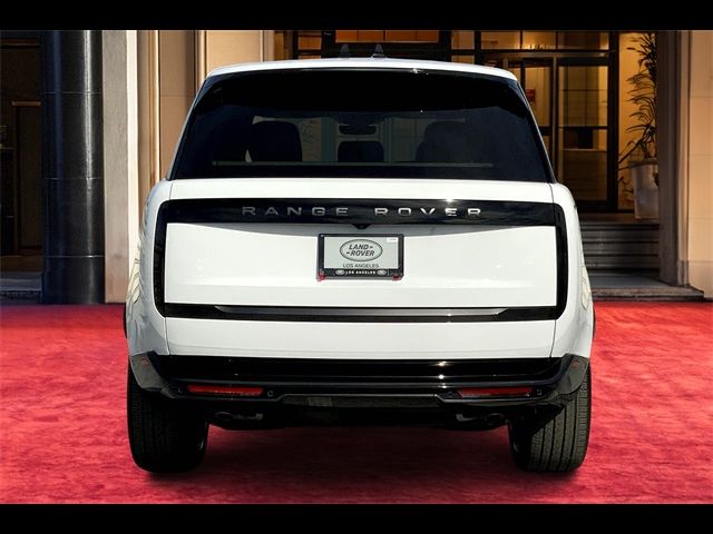 2025 Land Rover Range Rover SE