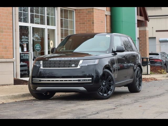 2025 Land Rover Range Rover SE