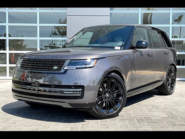 2025 Land Rover Range Rover SE