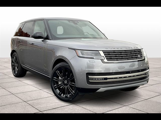 2025 Land Rover Range Rover SE