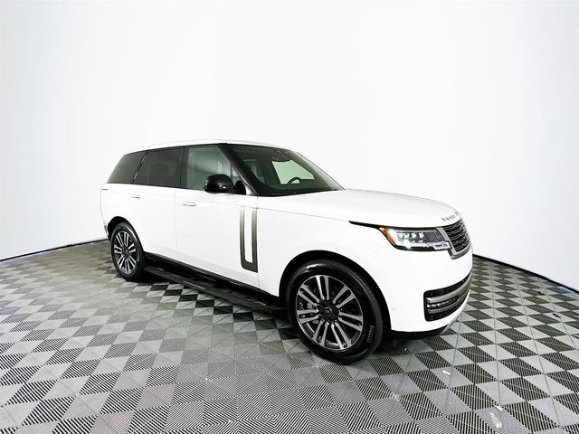 2025 Land Rover Range Rover SE