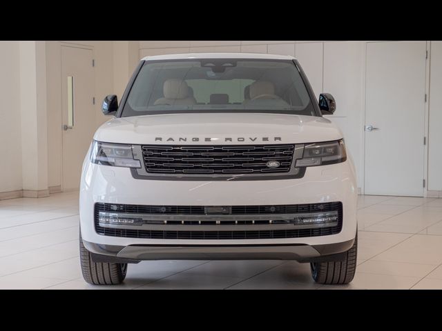 2025 Land Rover Range Rover SE