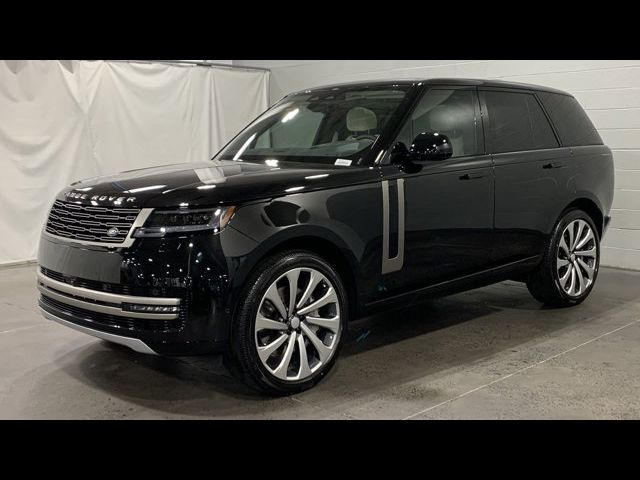 2025 Land Rover Range Rover SE