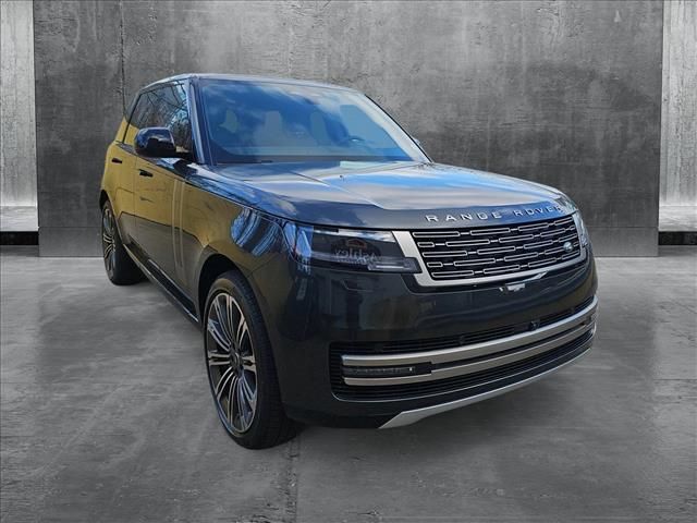 2025 Land Rover Range Rover SE