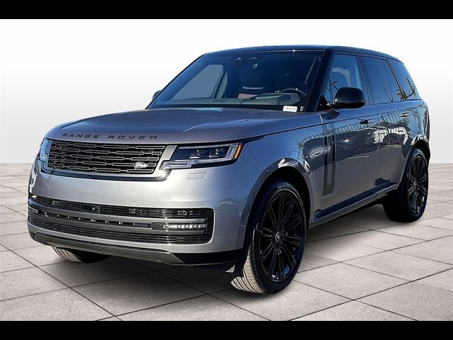 2025 Land Rover Range Rover SE