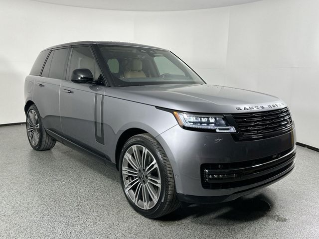 2025 Land Rover Range Rover SE