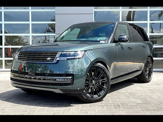 2025 Land Rover Range Rover SE