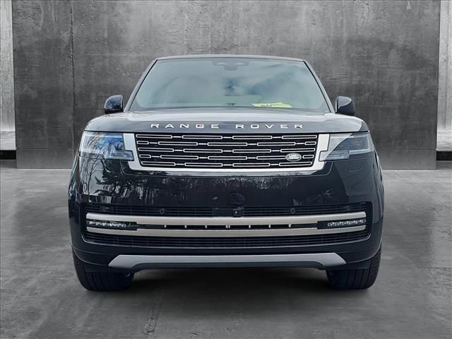 2025 Land Rover Range Rover SE