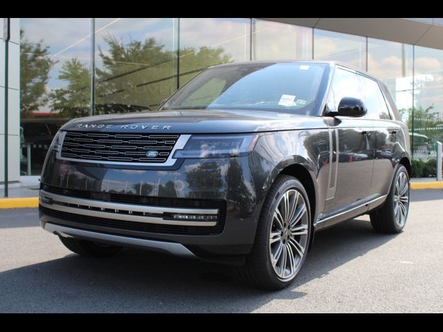 2025 Land Rover Range Rover SE