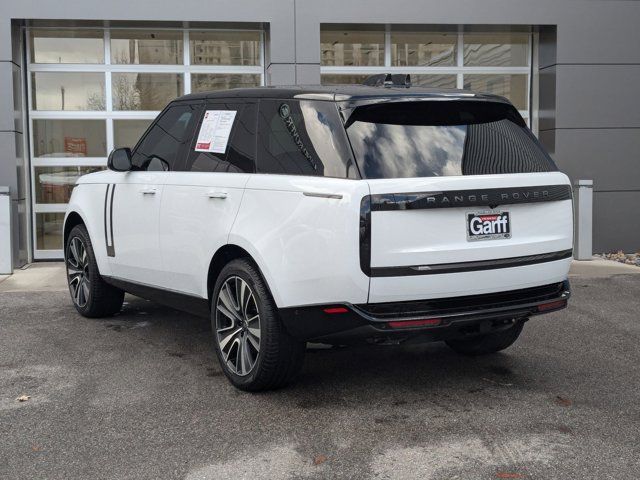 2025 Land Rover Range Rover SE