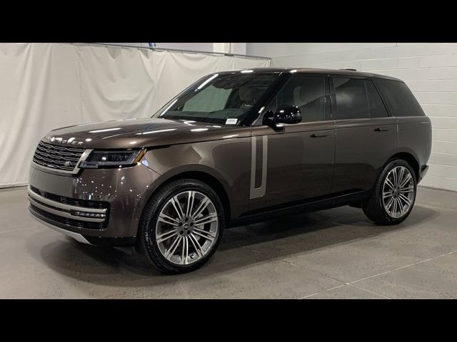 2025 Land Rover Range Rover SE