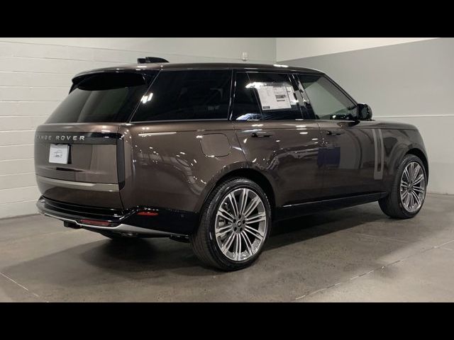 2025 Land Rover Range Rover SE