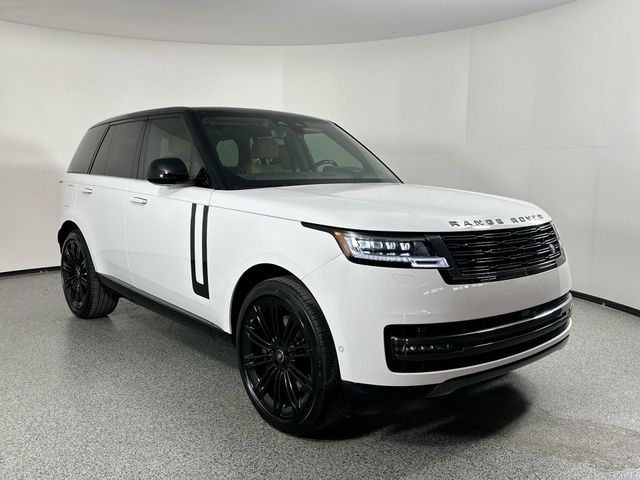 2025 Land Rover Range Rover SE