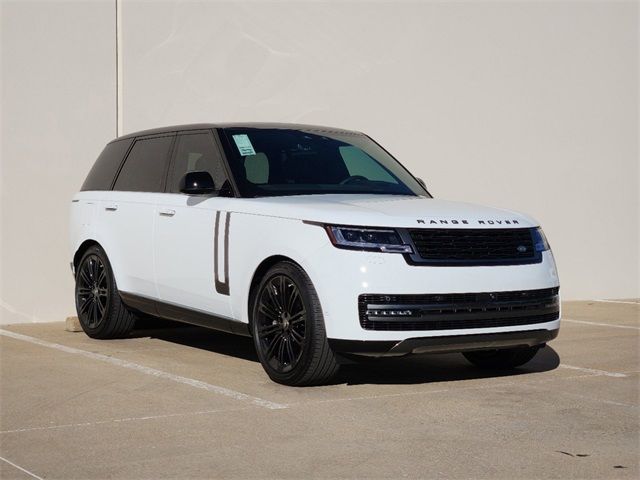 2025 Land Rover Range Rover SE