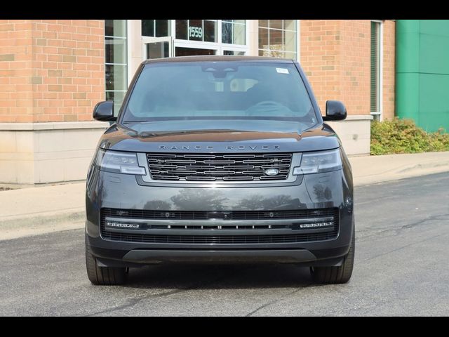 2025 Land Rover Range Rover SE