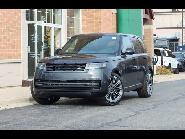 2025 Land Rover Range Rover SE