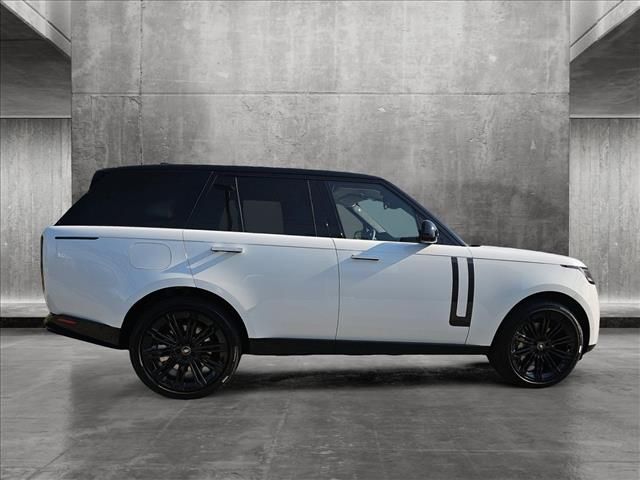 2025 Land Rover Range Rover SE