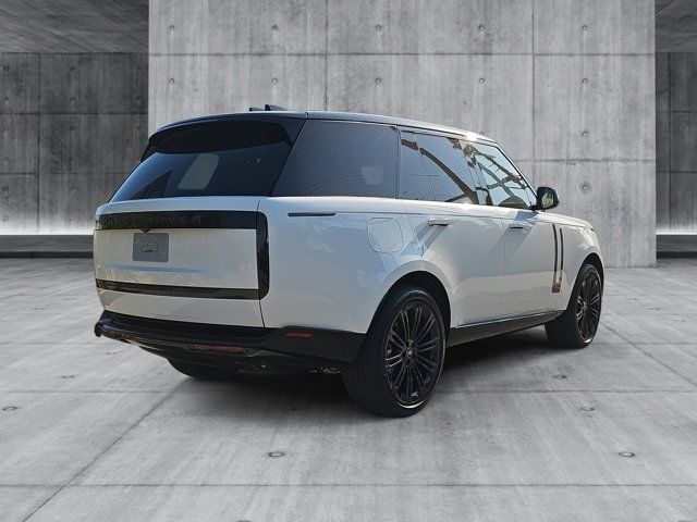 2025 Land Rover Range Rover SE