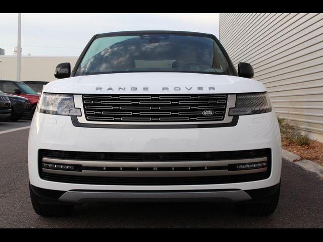 2025 Land Rover Range Rover SE