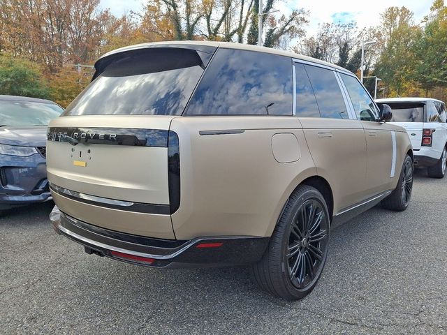 2025 Land Rover Range Rover SE